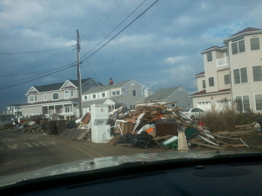 MORE LOSS OF SO MANY PEOPLE LIVES, MEMORIES AND BELONGINGS. SOMETHING THAT TOOK SO LONG TO BUILD UP, GONE IN HOURS.