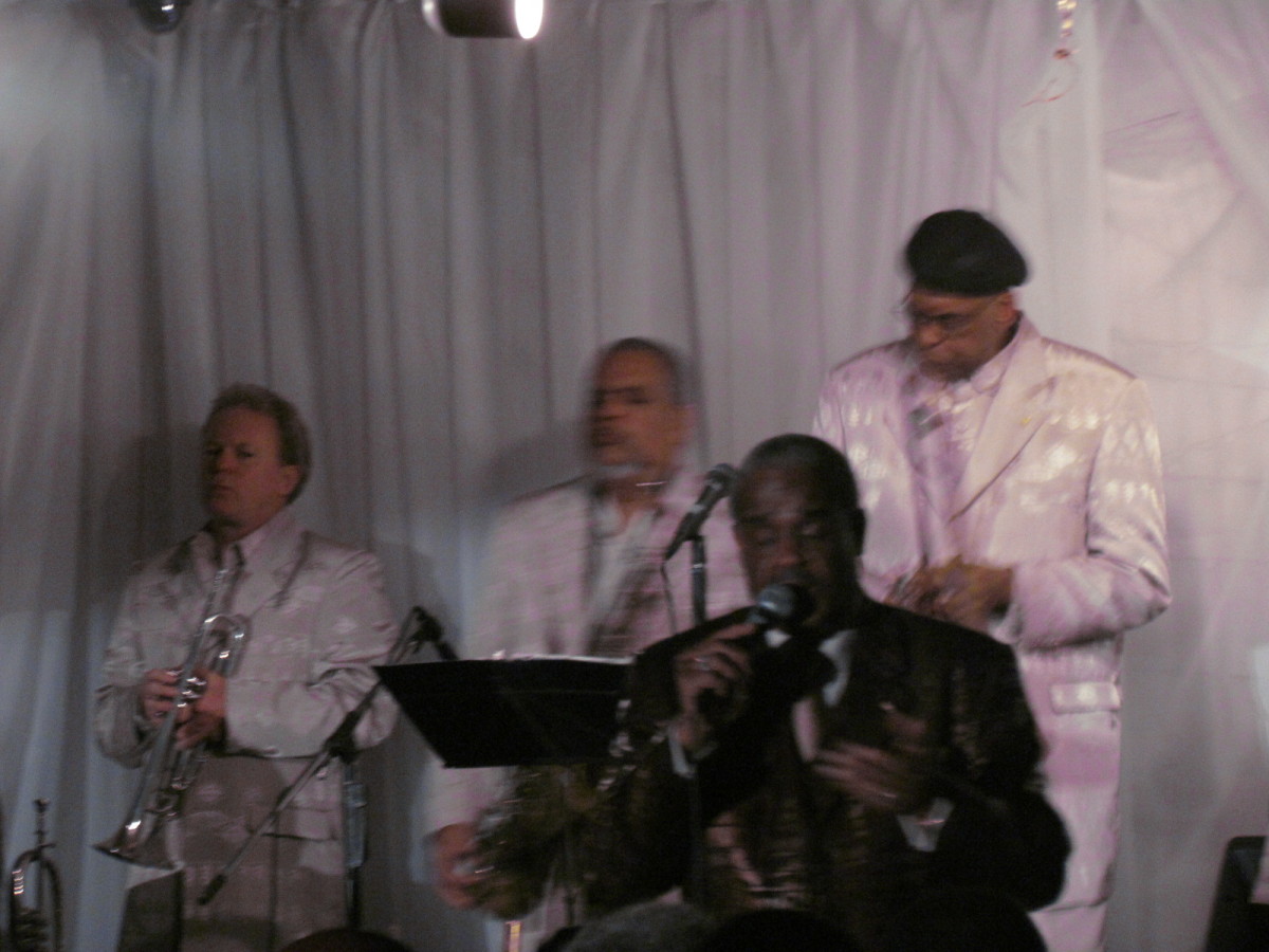 The extremely talented band performed the ultimate versions of The Sylistics greatest hits. 