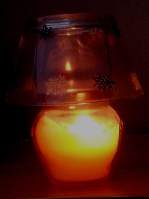 Candles create extra warmth, aroma and atmosphere.