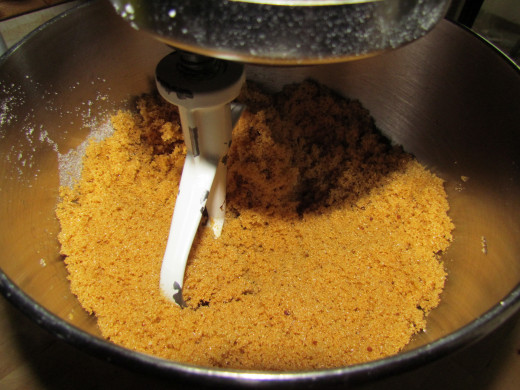 Golden brown sugar made at home in less than ten minutes