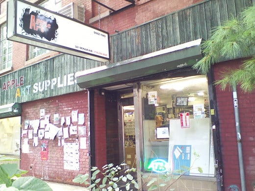 The "new old" art store