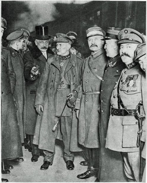 General Leman arriving by railroad in Paris following his release