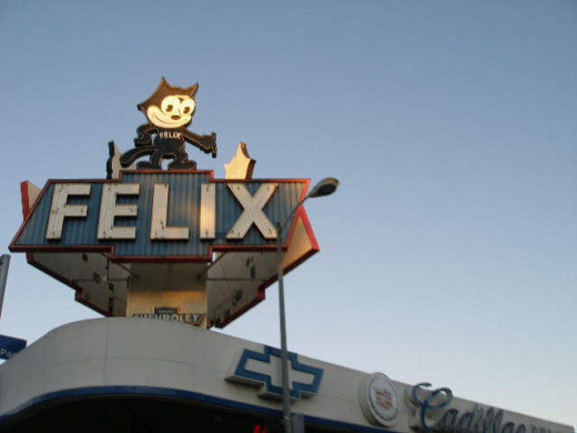 In my travel E-Zine, I'd often include interesting pictures of icons and landmarks.  Felix the Cat here is located in Los Angeles, CA