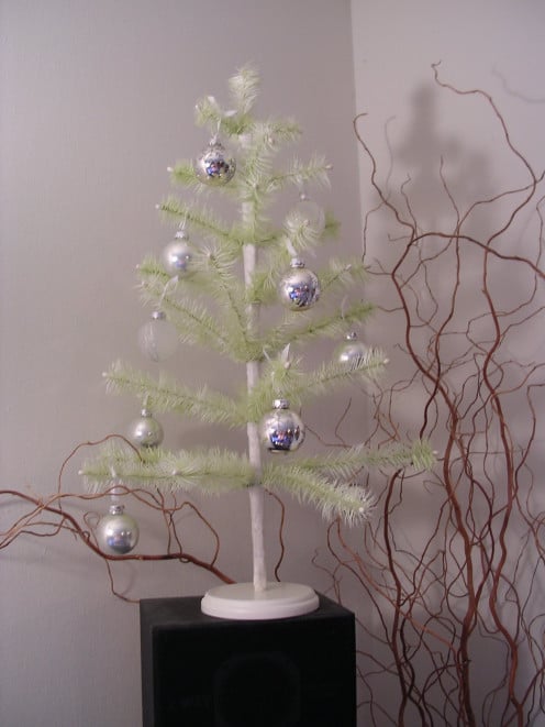 A Reproduction of a Feather Christmas Tree