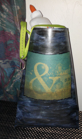 Finished paper bucket. 