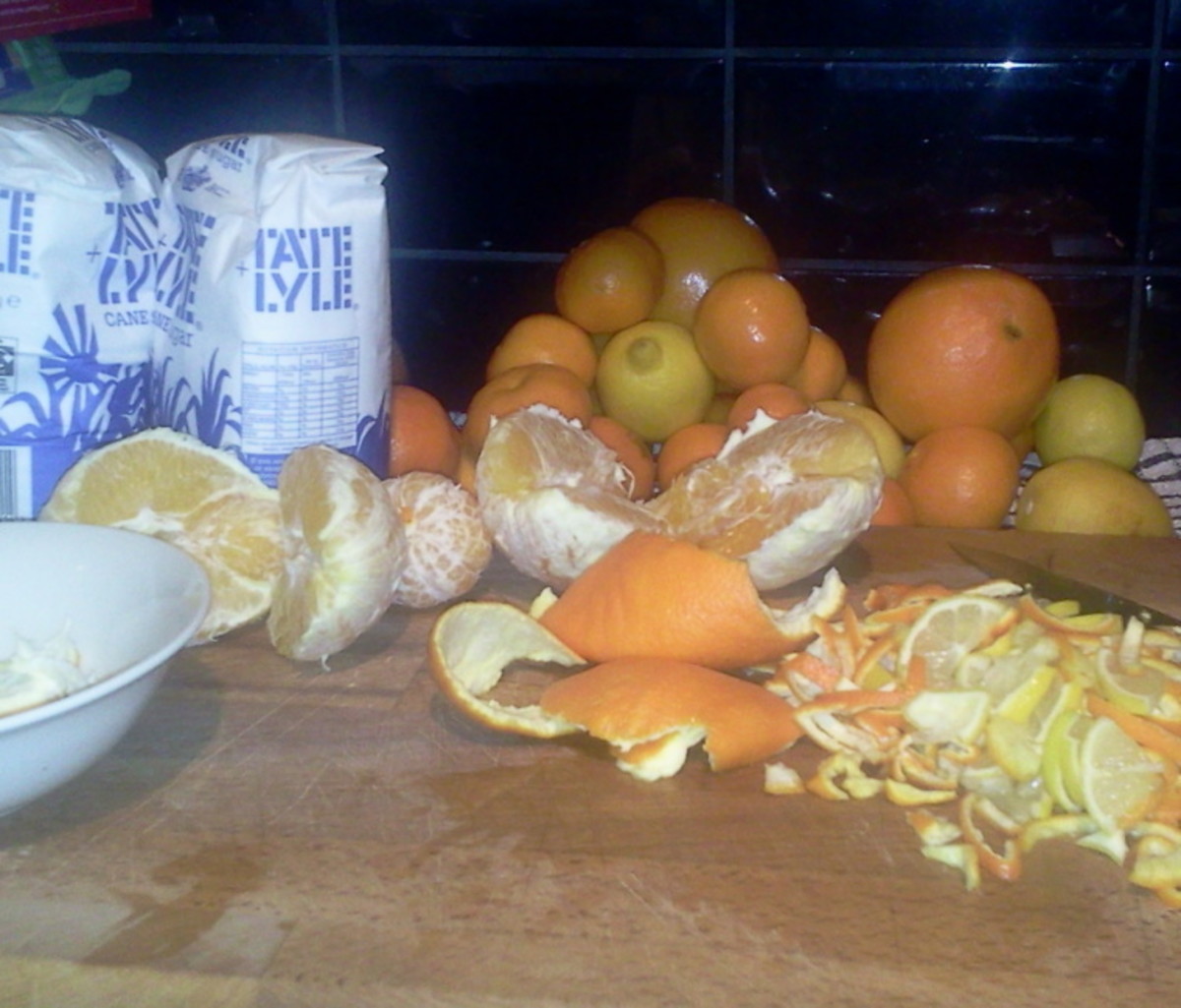 Chopping and peeling. You can simply chop the whole fruit into quarters (small) and eighths (large oranges and grapefruit).