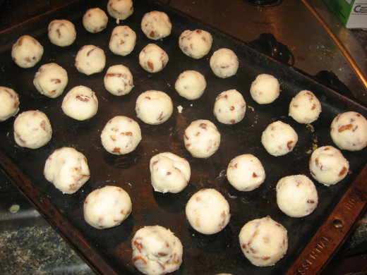 Roll dough into one-inch balls.