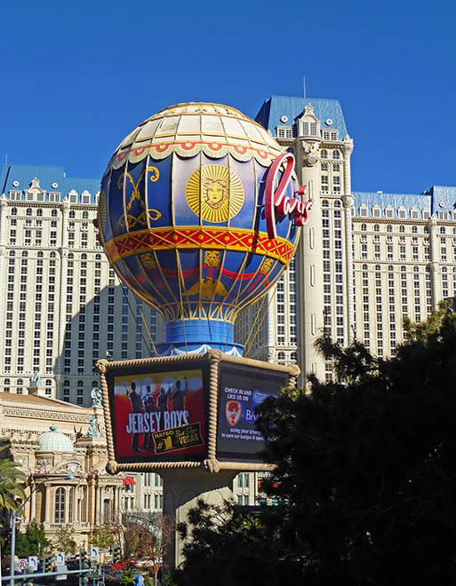 Paris balloon (a la the Montgolfier Brothers)