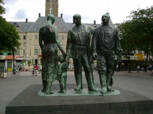 Monument for All the Fallen, by Mari Andriessen, Rotterdam, The Netherlands