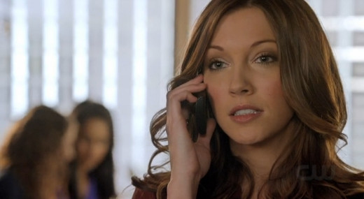 Laurel should try texting the hood next time to save her anytime minutes.