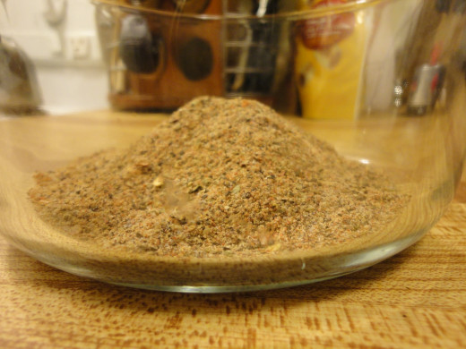 The finished product: a delicious spice mixture!