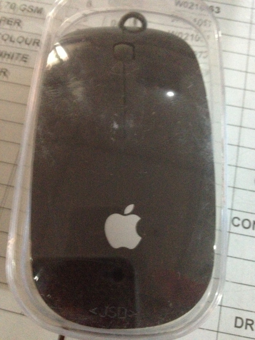 What a recent Apple mouse looks like. 