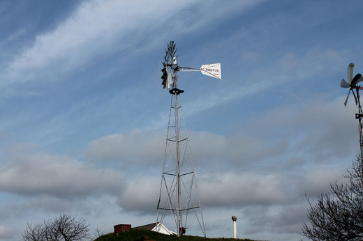 Water Well Windmills are popular alternative energy sources for the Amish.