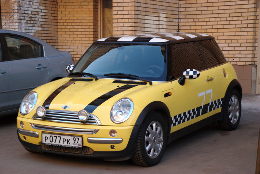 A picture of a standard officially registered taxi in Moscow.