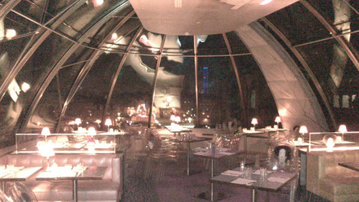 Kong: A famous nightclub and fancy restaurant in Paris