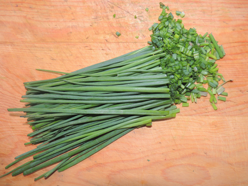 chop chives