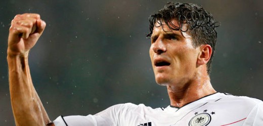 Mario Gomez celebrating