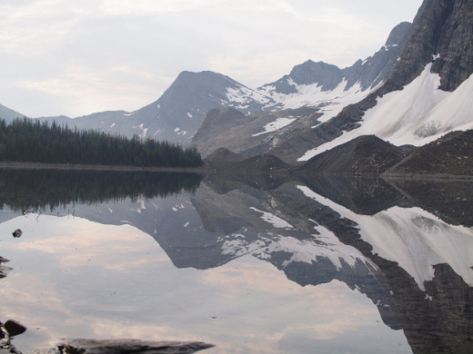 Kootenay National Park is home to several lakes including beautiful Floe Lake