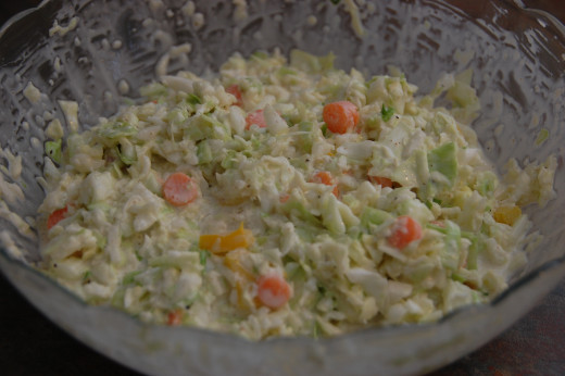 sweet, creamy, peppery deliciousness in an easy coleslaw!