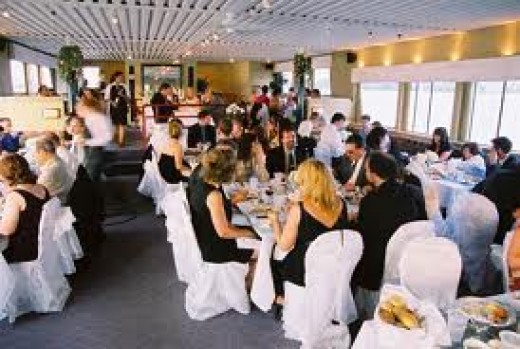What Hens At A Wedding Reception Holidy The Reception Makes Good Memories For A Wedding