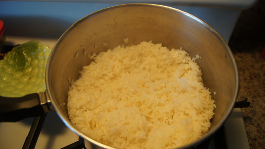 Fluffed rice