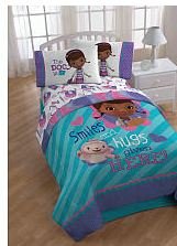 Disney Doc Mcstuffins full comforter featuring the cool Disney doctor and some of her friends. 