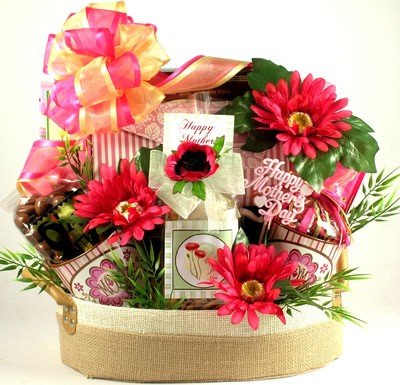 Pamper your Mother with these great spa and beauty gift baskets from Amazon.com