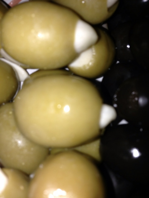 Garlic Olives! Black Olives!