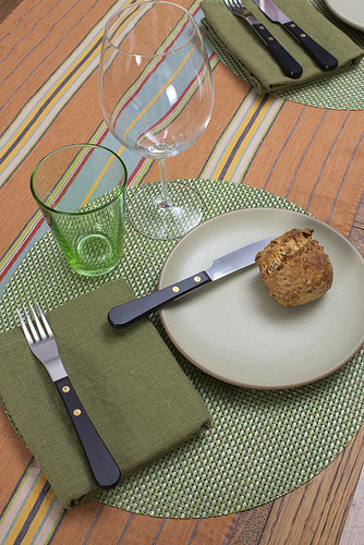 Whether the meal is served at the table or on a tray, the presentation should be clean and pleasing to the eye.