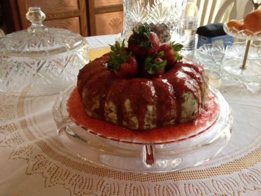 Aunt Annie Ruth's Strawberry Cake for Mother's Day