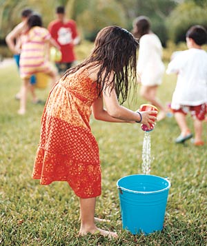 Water relay game