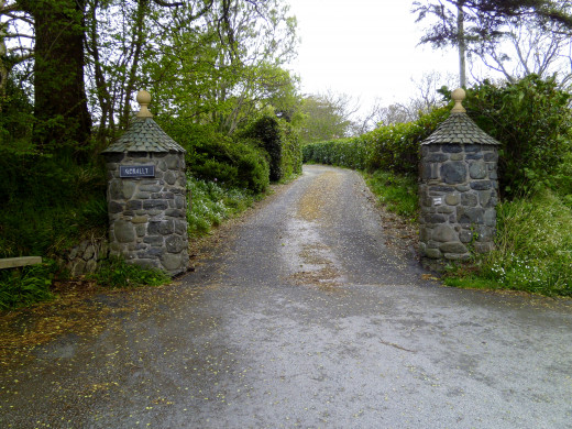 The Entrance to T'he Posh House'as i used to call it.