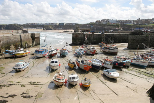 Beachside Restaurants in Newquay: The New Harbour Restaurant Overlooks Newquay Harbour.