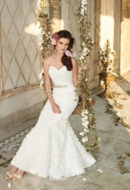 Where to Find Off the Rack Wedding Gowns | HubPages