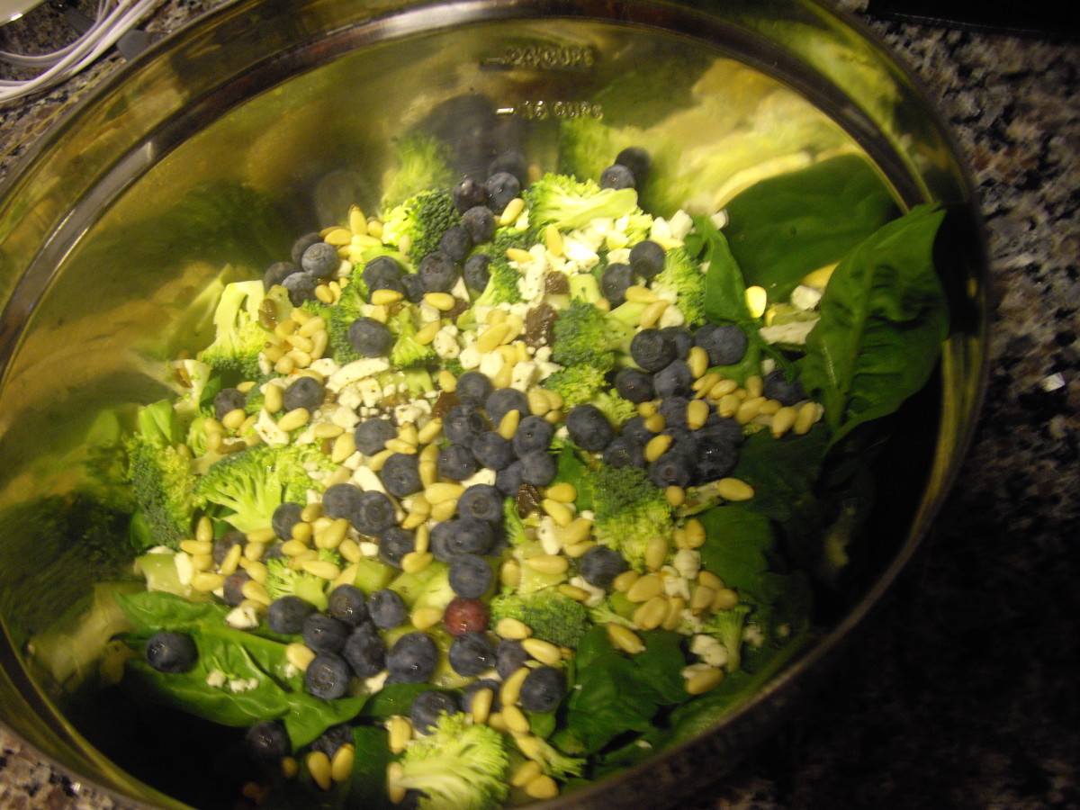 CharronsChatter's "Tuna Blue Salad", with just a few changes (I was short a couple of ingredients)