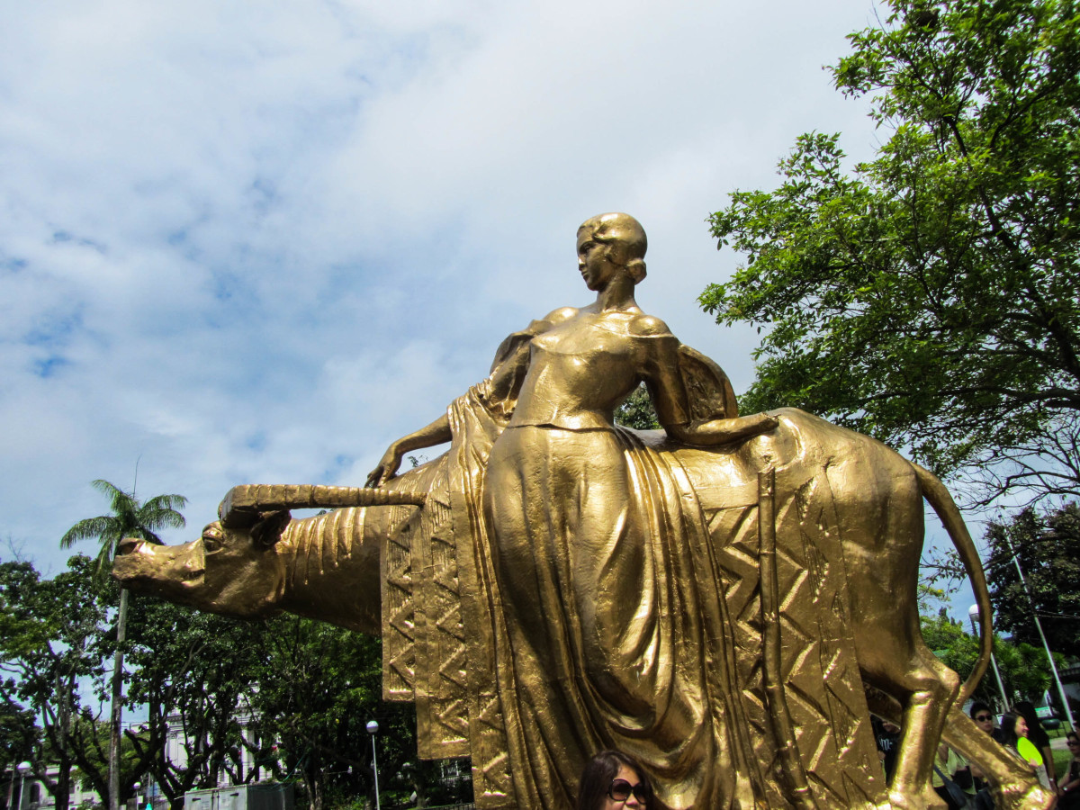 One of the statues in the Capitol Park and Lagoon of Bacolod