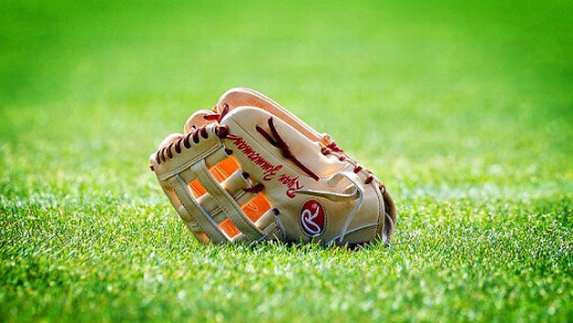 the-best-shortstop-gloves-top-5-gloves-for-shortstops-ball-gloves-online