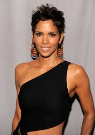 How to Look Younger in your 40s - Halle Berry