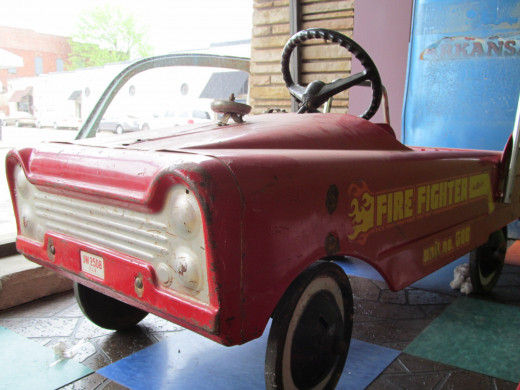 Fire Truck from a by-gone era - At Funky Junky