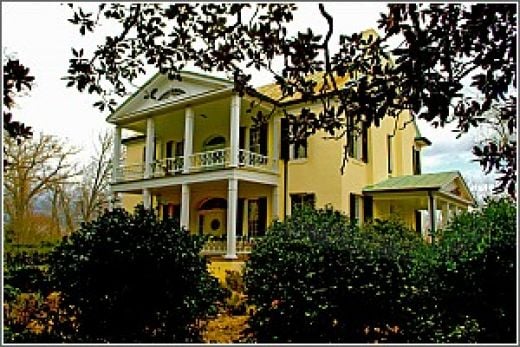 Rose Hill Plantation State Historic Site offers a look at antebellum South Carolina in a serene, rural setting. It’s also the historic home of South Carolina’s "Secession Governor," William H. Gist. Rosehill Plantation Where The Story Below Occurred