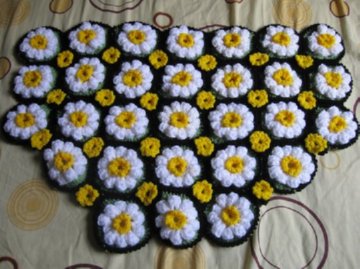 Crochet Daisy Rug
