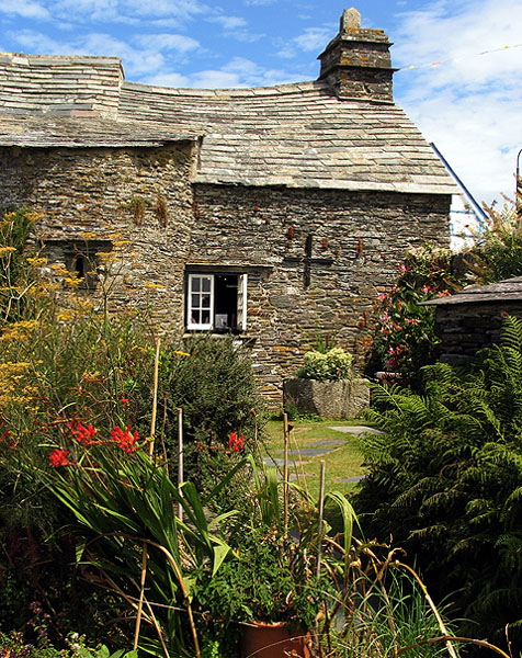 What to Do in Cornwall in July: National Trust, Tintagel Old Post Office & Garden.