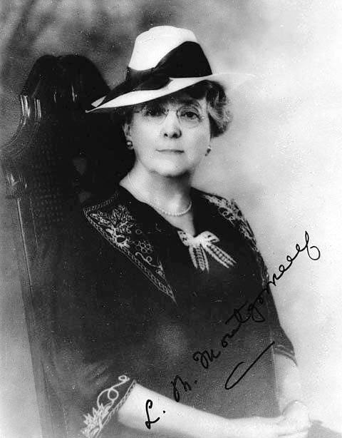 Lucy Maud Montgomery (between 1920 and 1930)