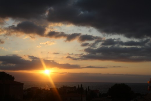 The Sunrise - L'Perrelo, L'Ampola, Spain
