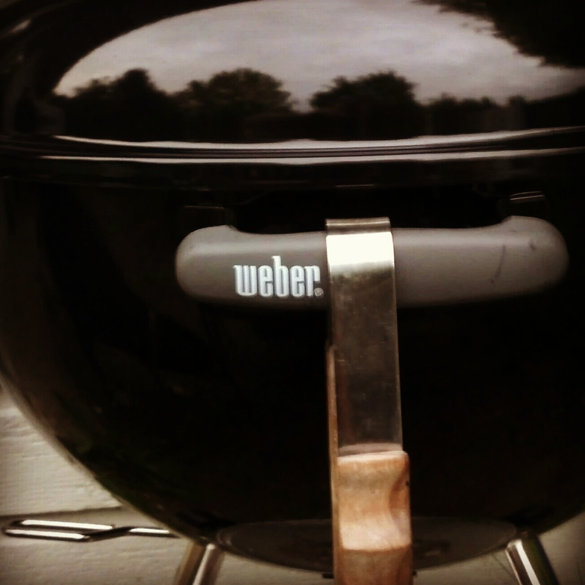 The Perfect Summer BBQ: A Guide to the Weber Charcoal Grill