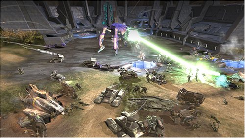 A covenant army battles it out with UNSC forces on Halo Wars the game.