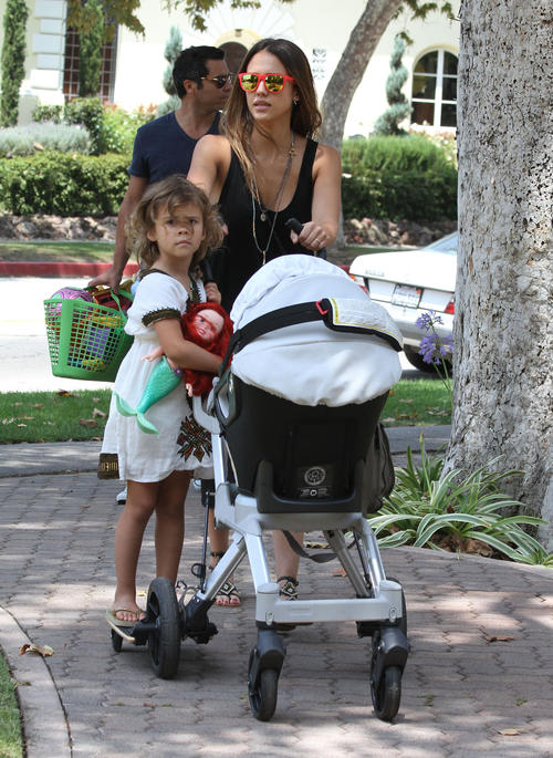Jessica Alba with daughters Honor and Haven