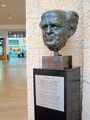 Ben Gurion, Israeli first Prime Minister. Statue in the airport