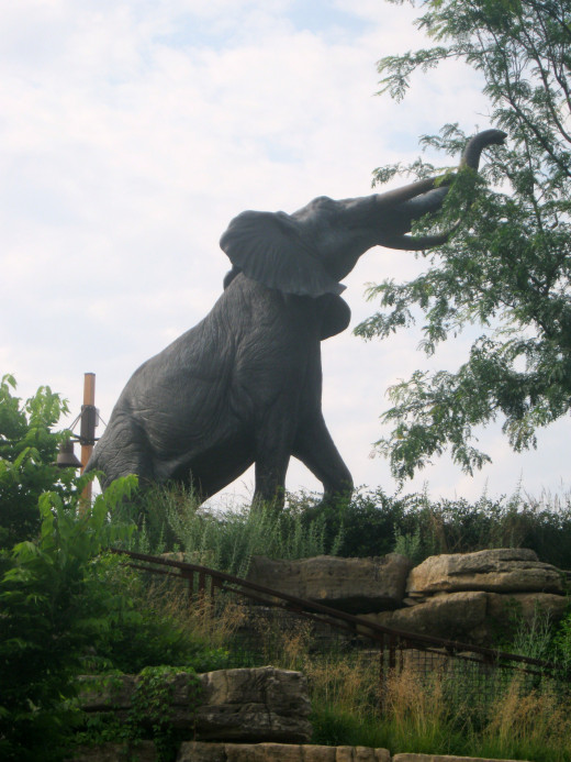 Elephant statue