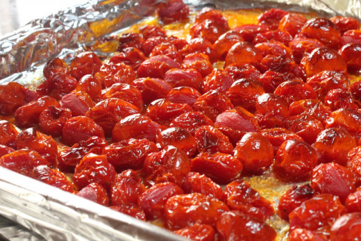 Oven roasted tomatoes are so good and this is a great way to use up tomatoes because this way you can save and store them in the freezer and use them when you want to.